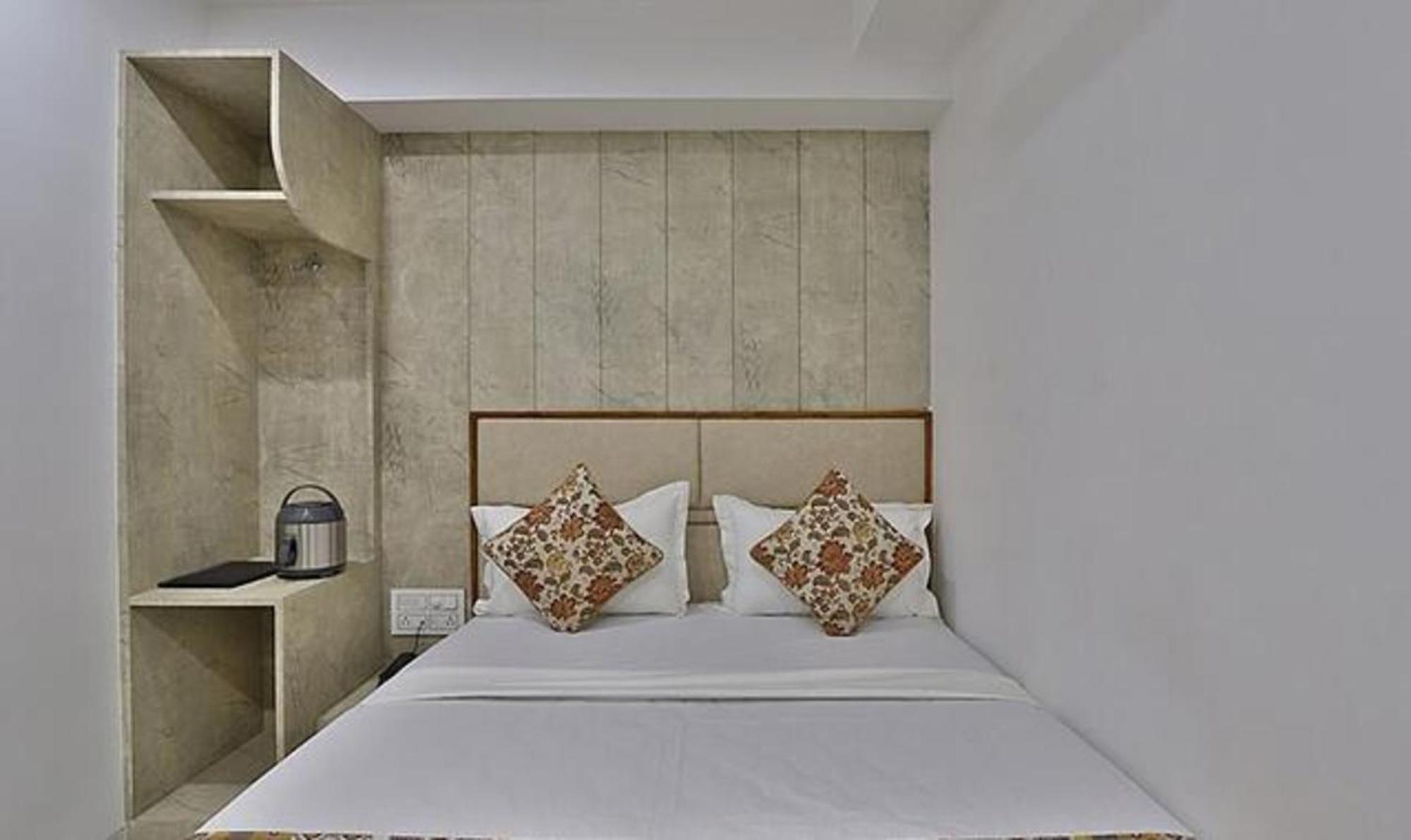 Fabhotel Prime Legend Surat Eksteriør billede