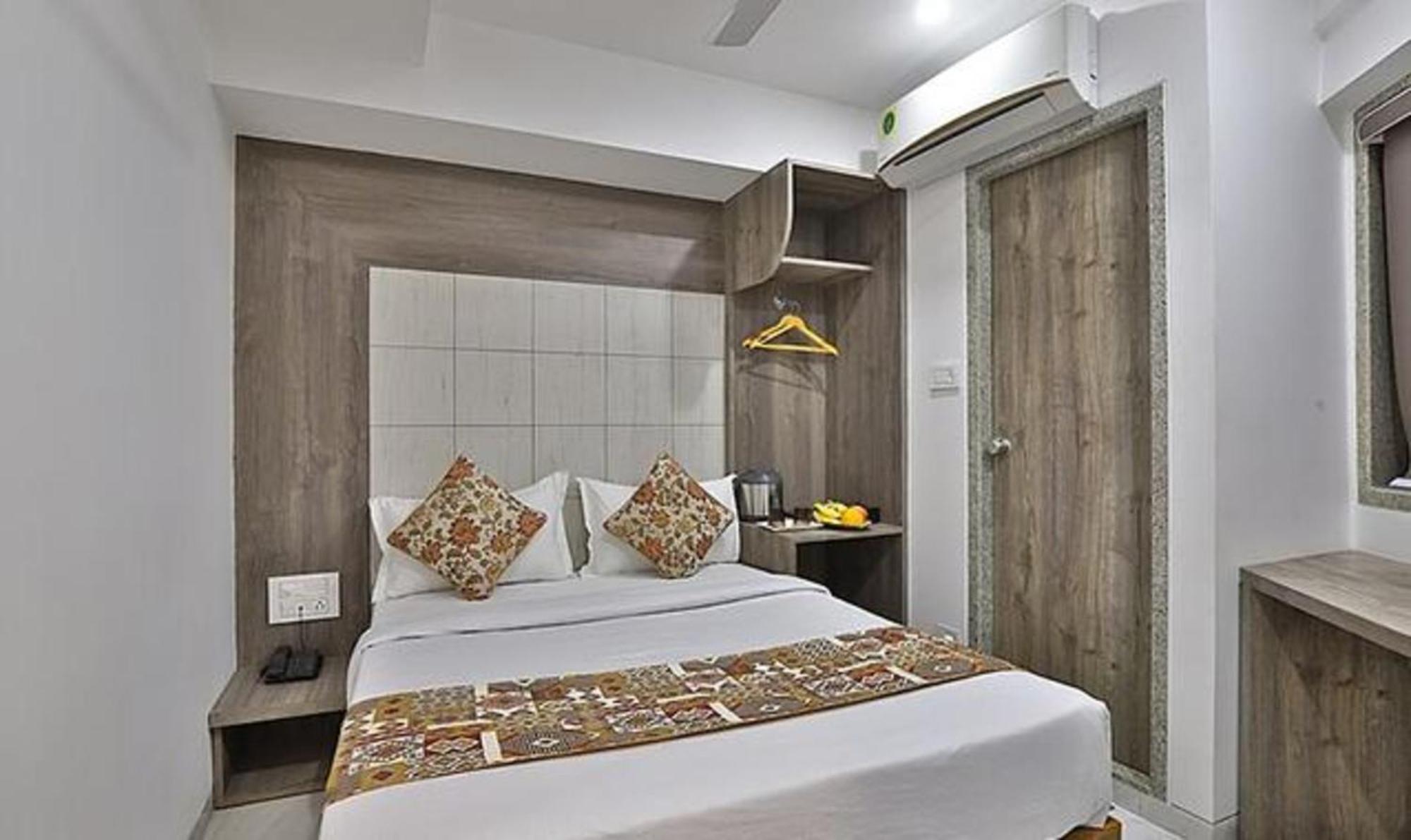 Fabhotel Prime Legend Surat Eksteriør billede