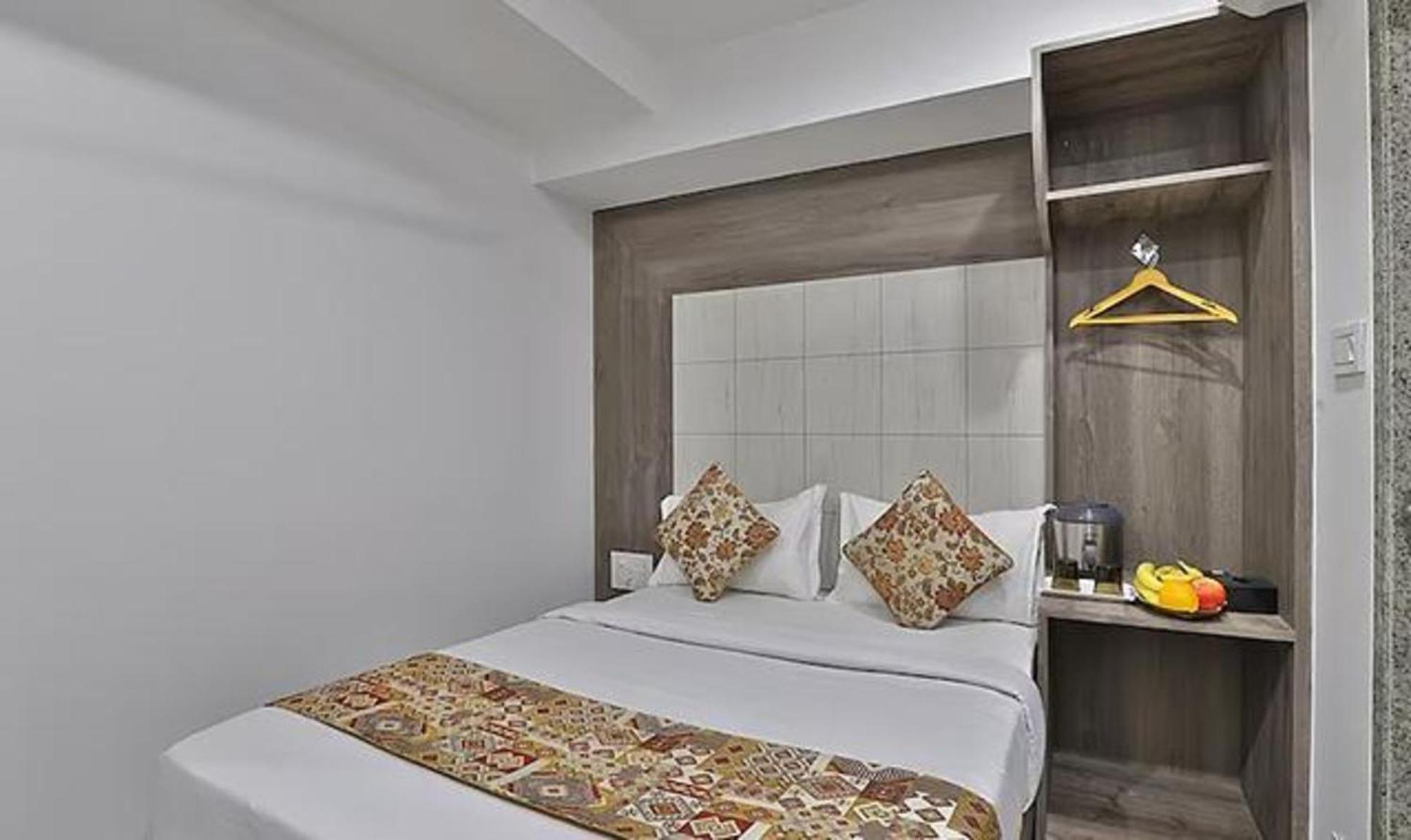 Fabhotel Prime Legend Surat Eksteriør billede