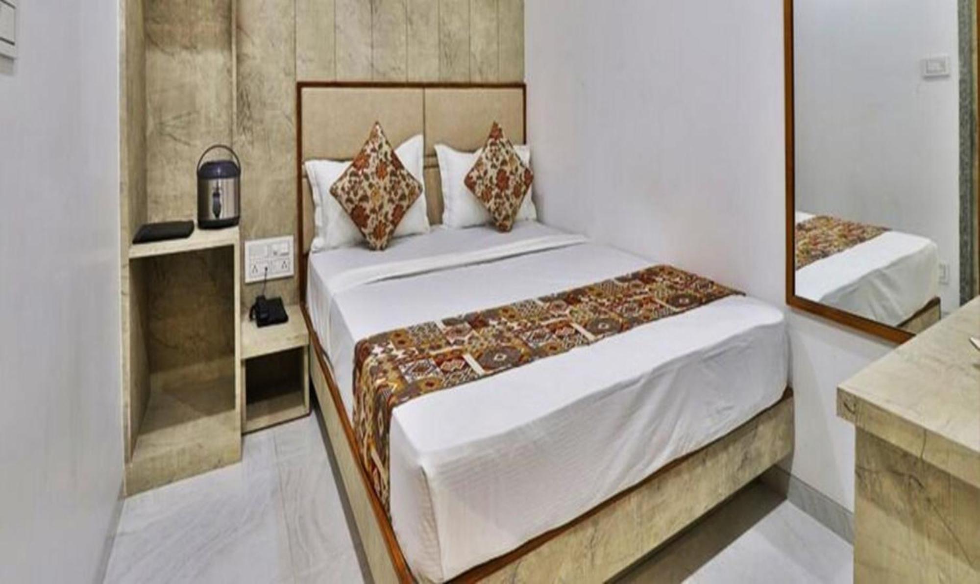 Fabhotel Prime Legend Surat Eksteriør billede